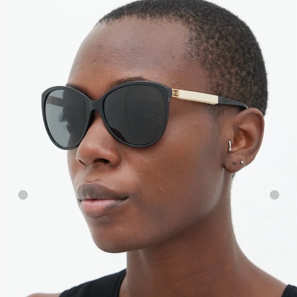 Chanel Black Sunglsses - Picture 5 of 10